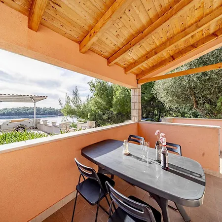 Three Bedroom 5 Blato (Korcula)